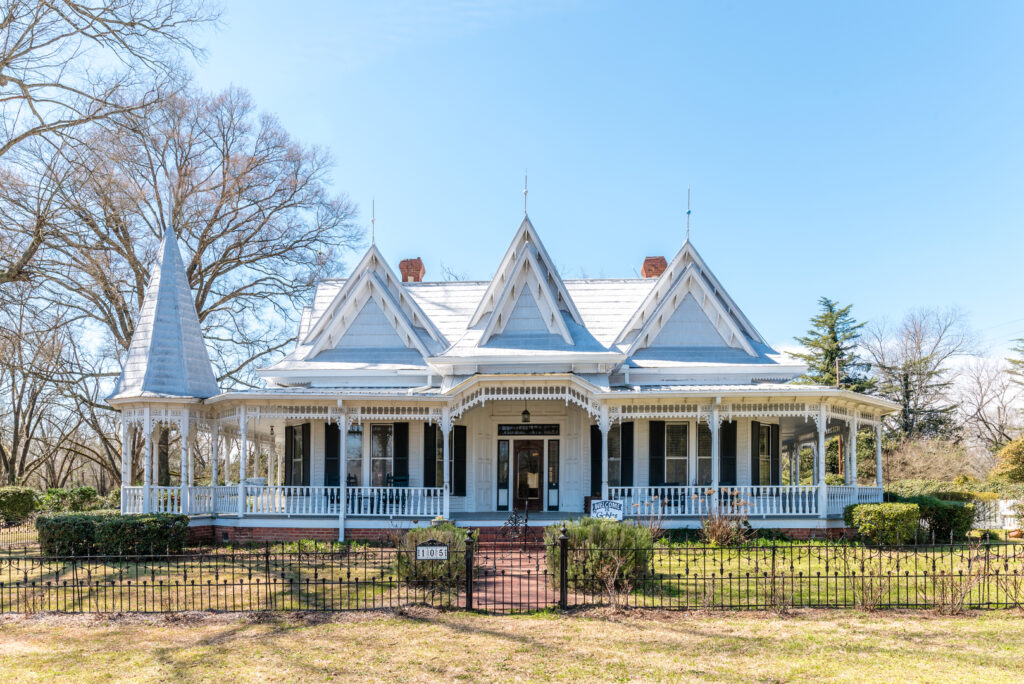 The Gables Inn and Gardens house in Saluda